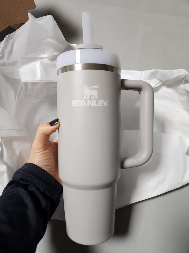 스탠리 퀜처 H2.0 플로우스테이트 텀블러, 일상을 바꾸는 선택